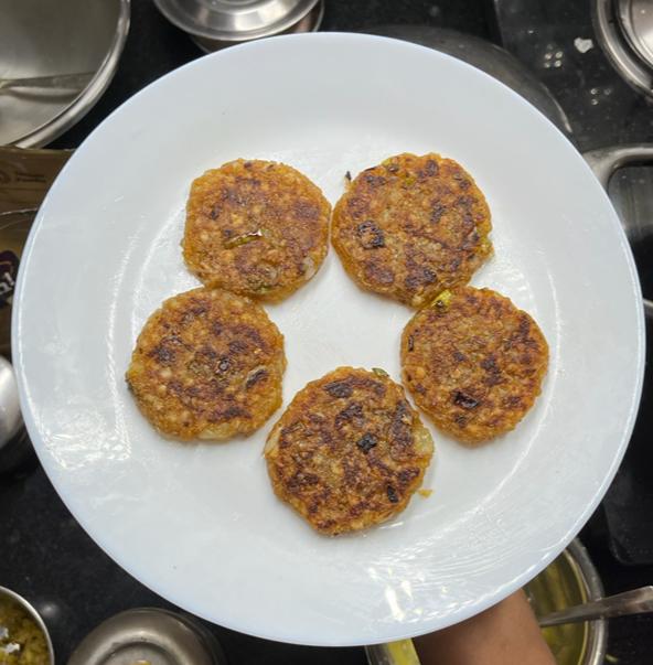 Carrot and Tomato Sabudana Vada